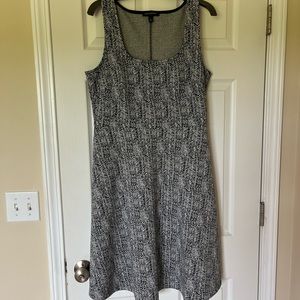 Banana Republic black and white size large dress